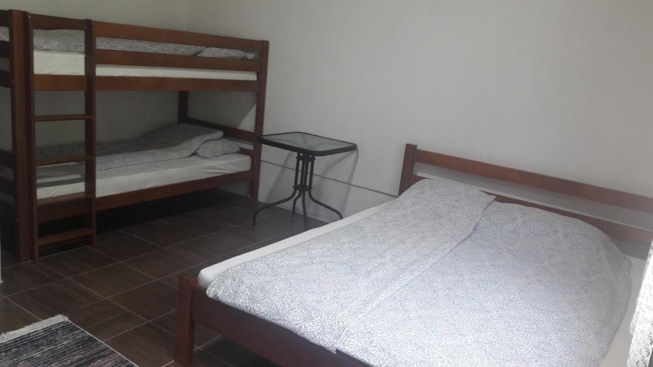 Lola Guest House Vuthaj Екстериор снимка