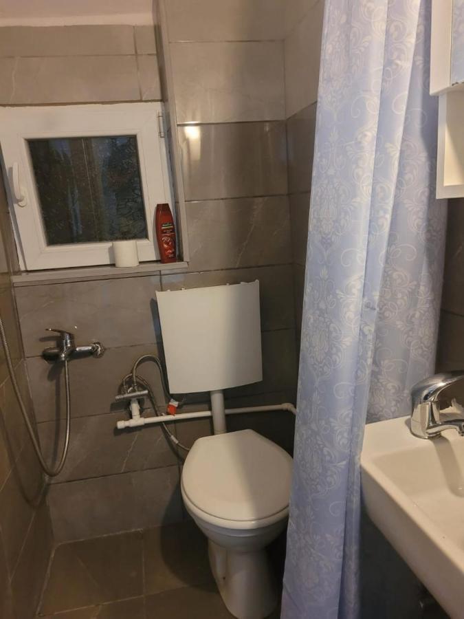 Lola Guest House Vuthaj Екстериор снимка