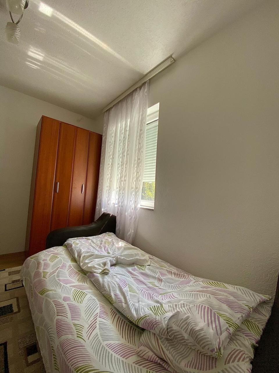 Lola Guest House Vuthaj Екстериор снимка