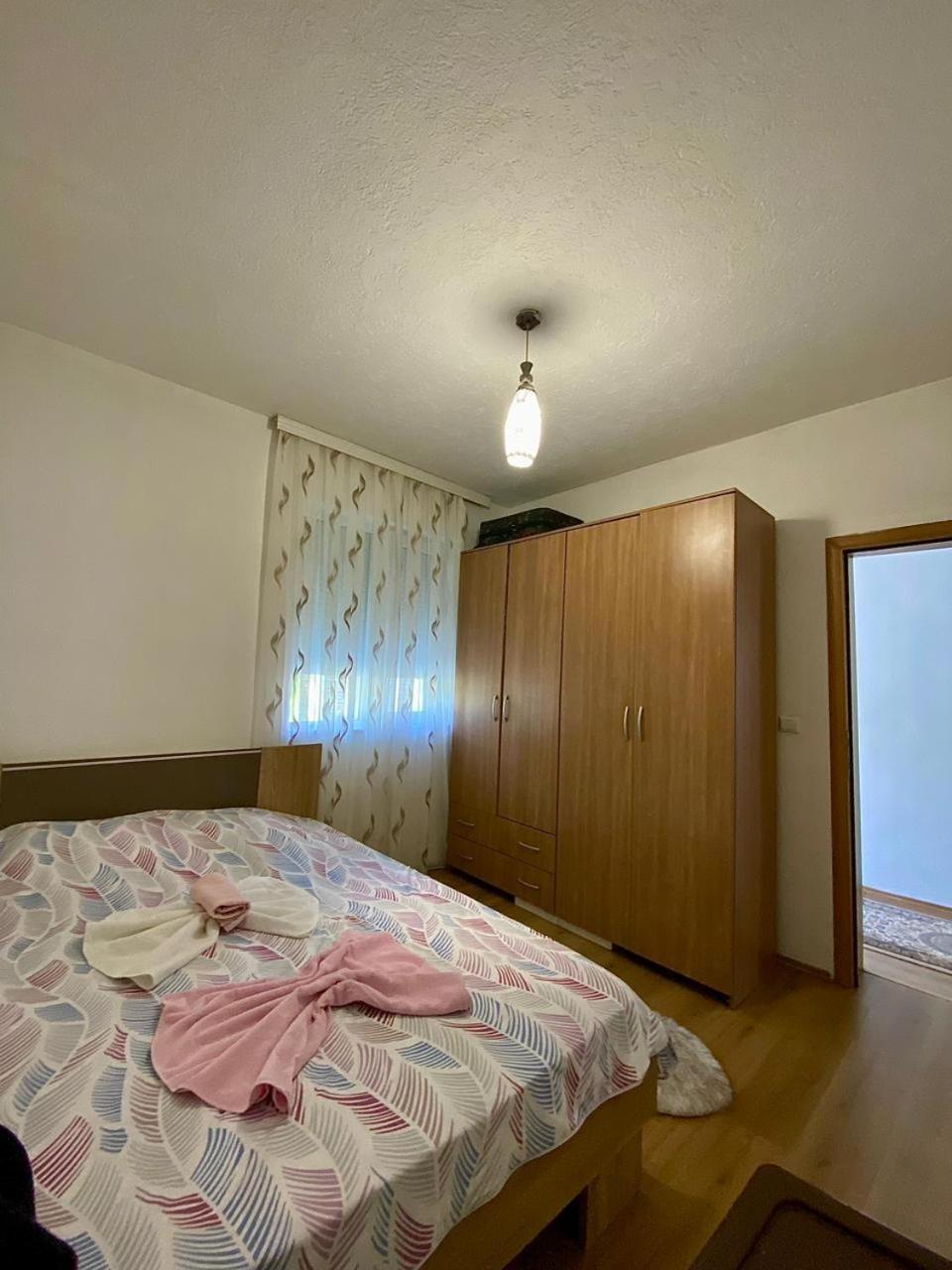 Lola Guest House Vuthaj Екстериор снимка