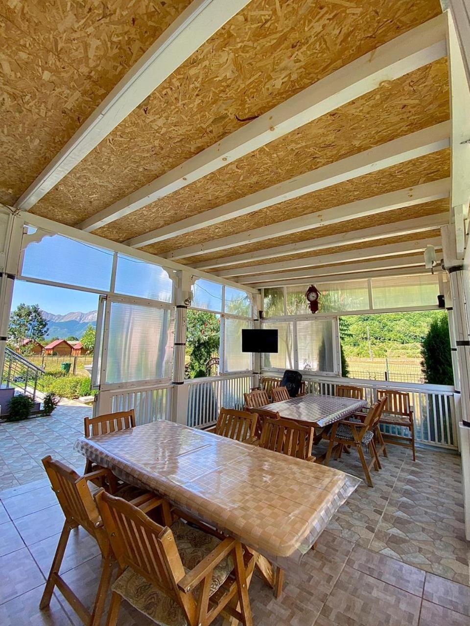Lola Guest House Vuthaj Екстериор снимка