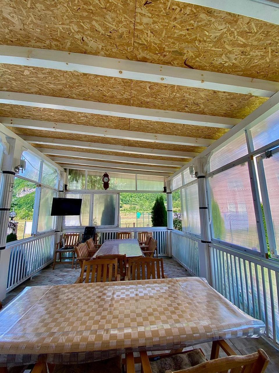 Lola Guest House Vuthaj Екстериор снимка